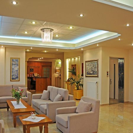 Hotel Taxiarhis Lutrá Kilínisz Kültér fotó